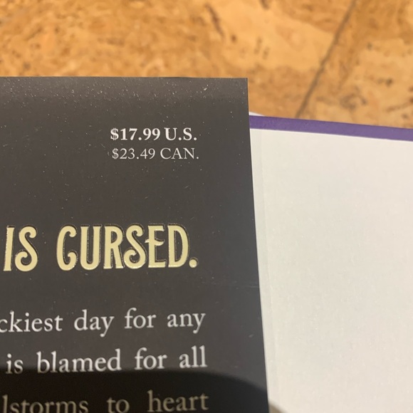 FICTION FOR CHILDREN AGED 8+ - Picture 4 of 8